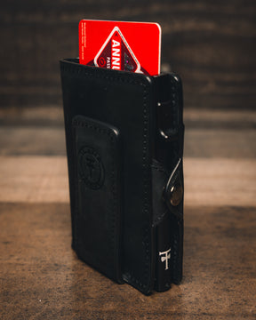 Signature Magnet Wallet